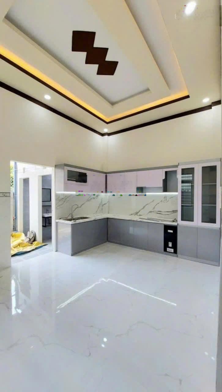 VietBank Chánh Hưng thanh lý căn nhà ngay gần Chợ Qui Đức, Xã Hưng Long, sổ hồng riêng