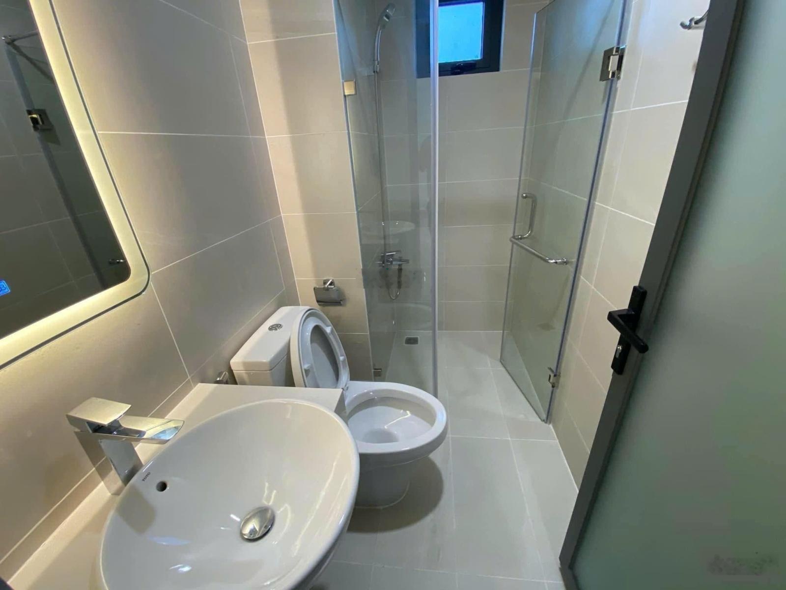 Cho thuê 2PN, 2WC, 67m2 giá tốt tại Q7 Saigon Riverside. Thoáng mát view cầu pháo hoa, cầu Phú Mỹ.