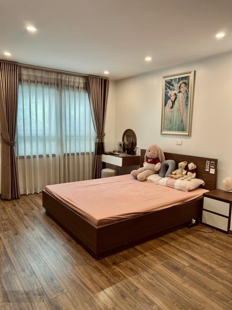 Bán nhà Phạm Ngọc Thạch 48m2, oto đỗ cách nhà 10m, lô góc, 3 thoáng vĩnh viễn, QH ổn định, SĐCC