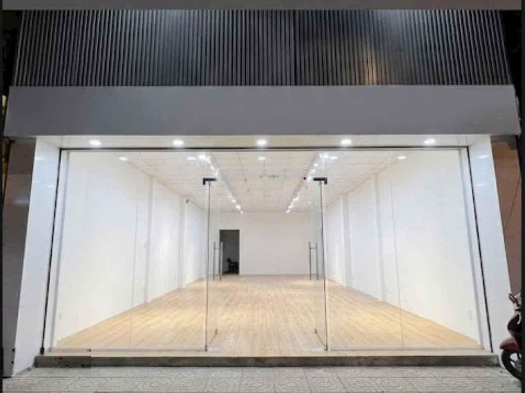 Cho thuê 320m2 mặt tiền Kinh Doanh Phú Lợi, Thủ Dầu Một - Vị trí gần chợ Đình