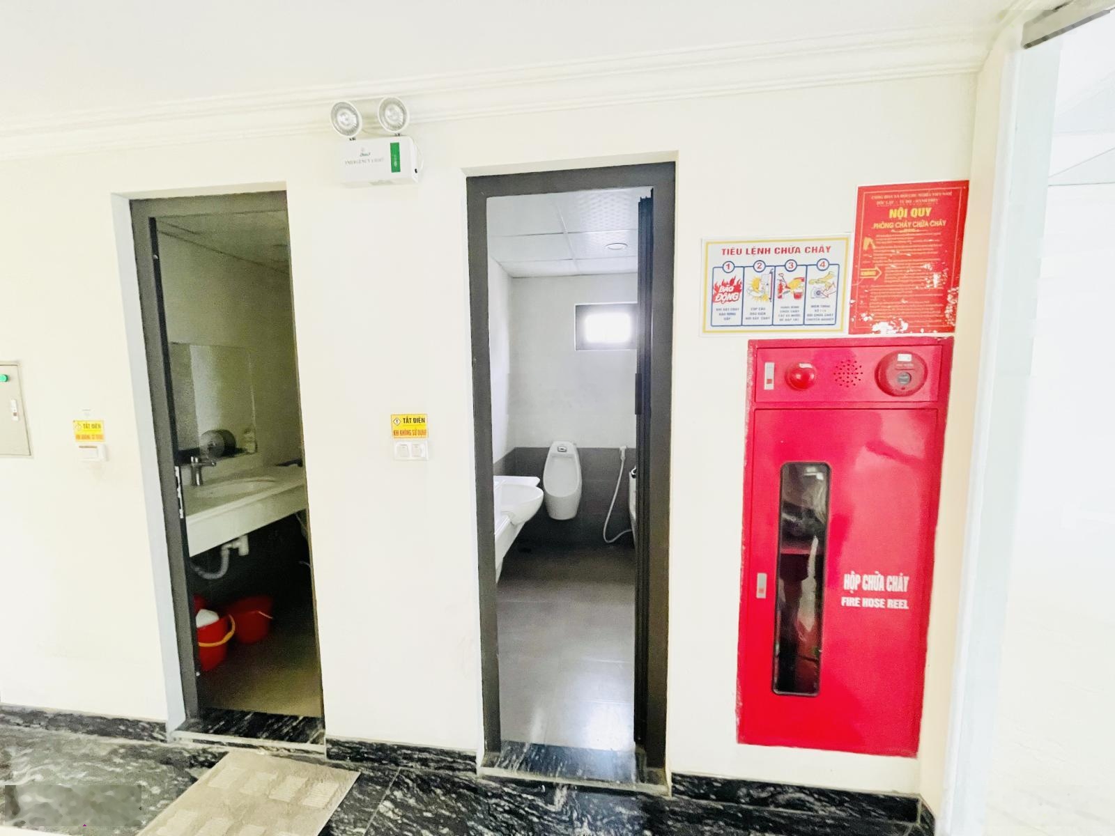 Cho thuê văn phòng tại Láng Hạ 110m2 giá 20t vuông sàn cực rễ setup giá siêu rẻ