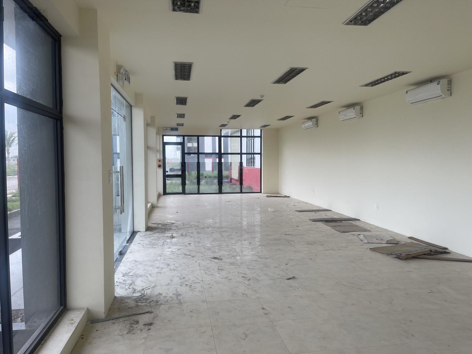 Cho thuê hoặc bán nhà xưởng khuôn viên 1360 m2 như quỳnh hưng yên