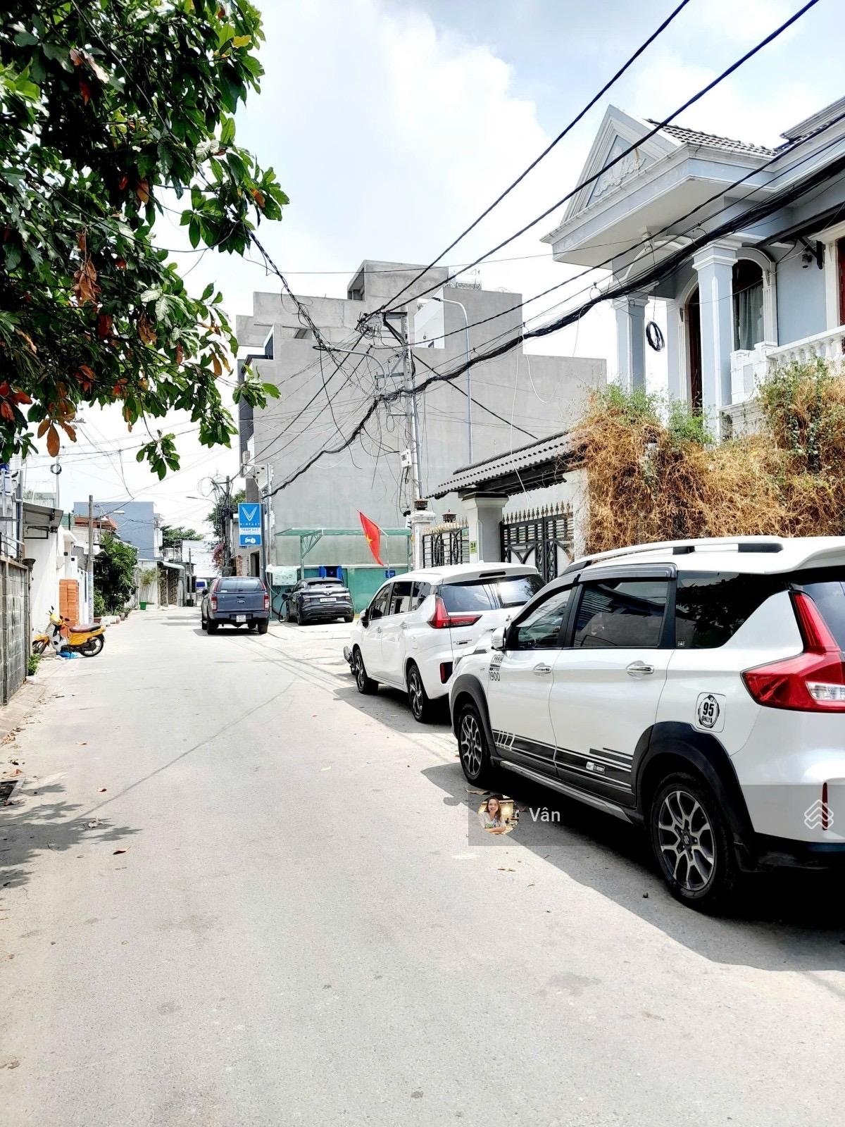 Đất mặt tiền ngang 10m khủng sát phạm văn đồng