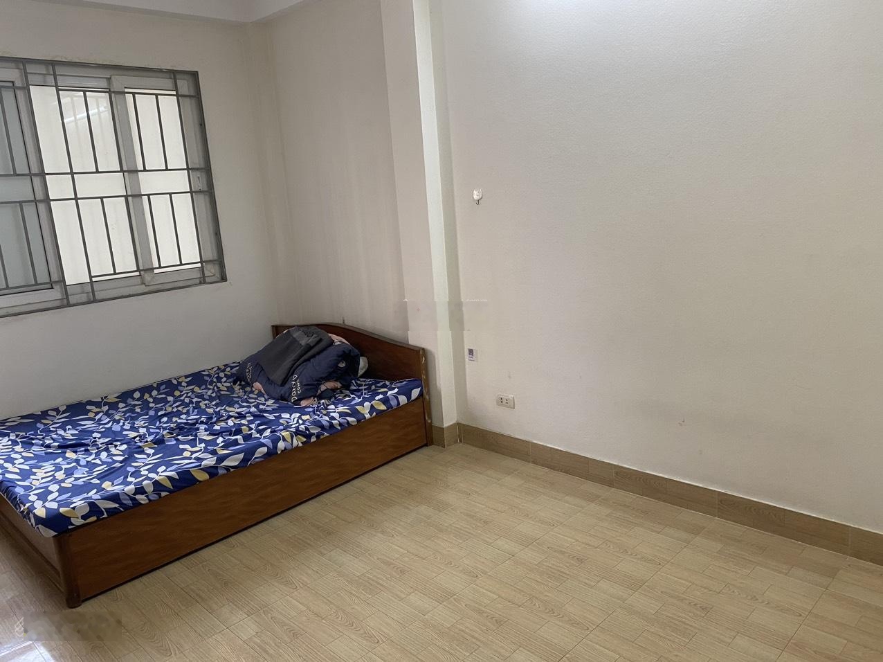 Cho thuê phòng khép kín, 20m2, ở ngay phố Bằng Liệt, Hoàng Liệt, Hoàng Mai