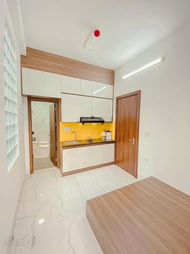 CHDV Xuân Thủy 50m2*7T*15ph KK. Doanh thu 70tr/th. Đầy đủ GPXD & PCCC. Sổ đỏ CC có hỗ trợ bank.