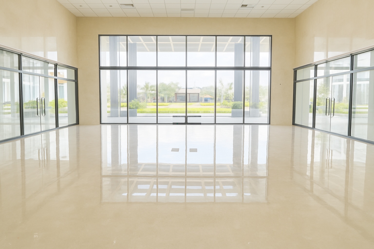 Cao Ốc Tân Thuận - VP công nghệ tại Quận 7, môi trường làm việc hiện đại trong hệ sinh thái DN lớn