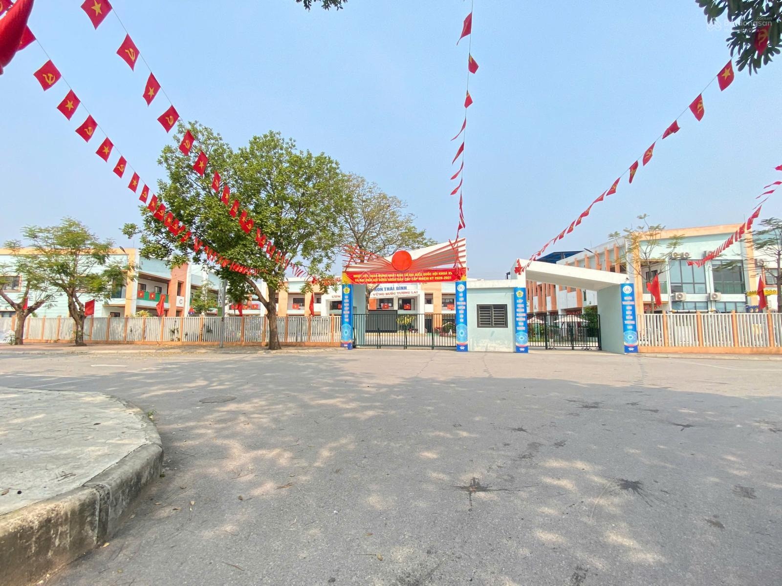 Bán đất trục chính Thái Bình Mai Lâm - 67m2 - kinh doanh tốt - sát đường 30m - giá 130 tr/m2