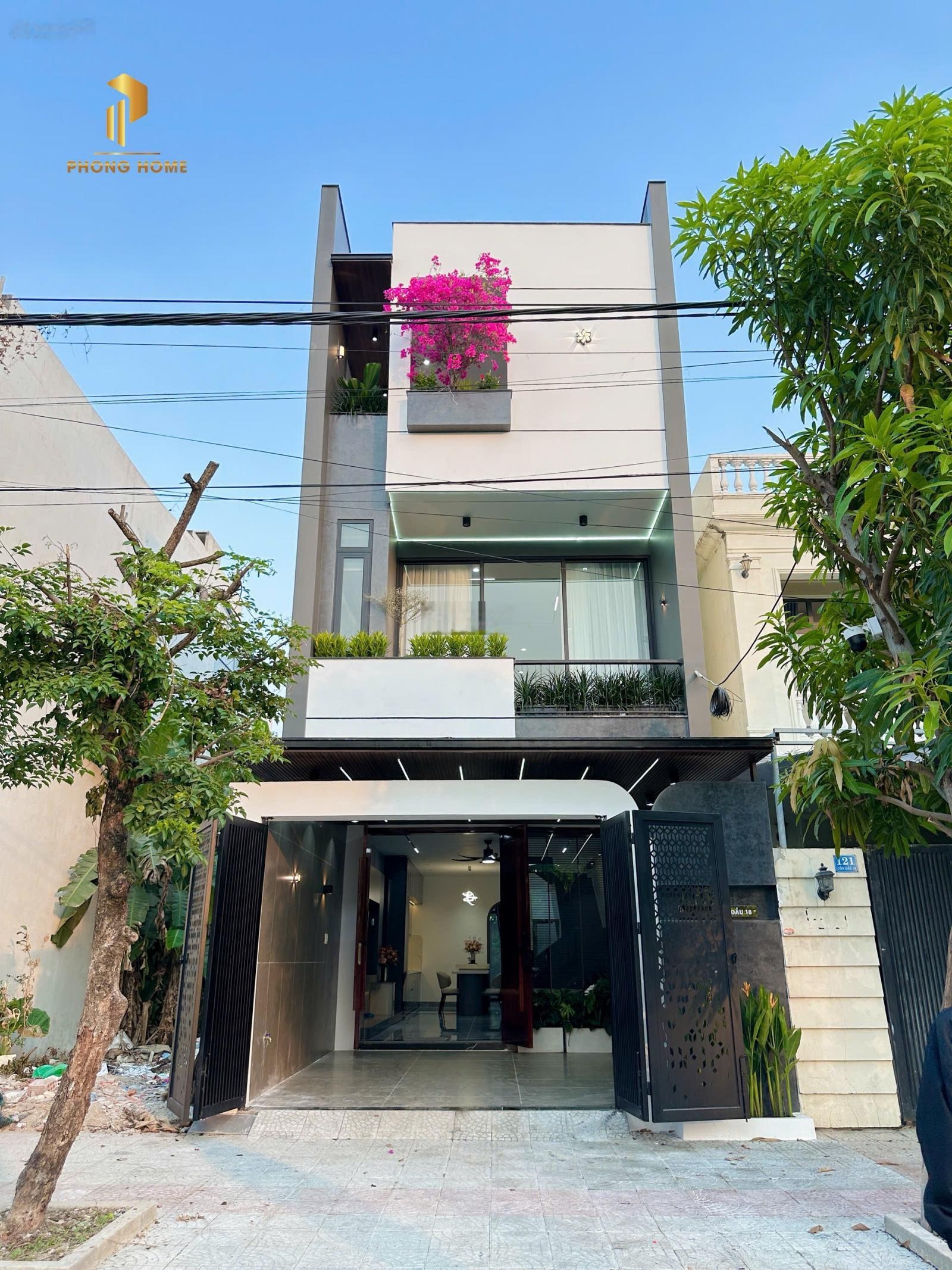 Chính chủ cần bán căn nhà 3 tầng full nội thất đối diện công viên gần cầu Hoà Xuân - Đà Nẵng