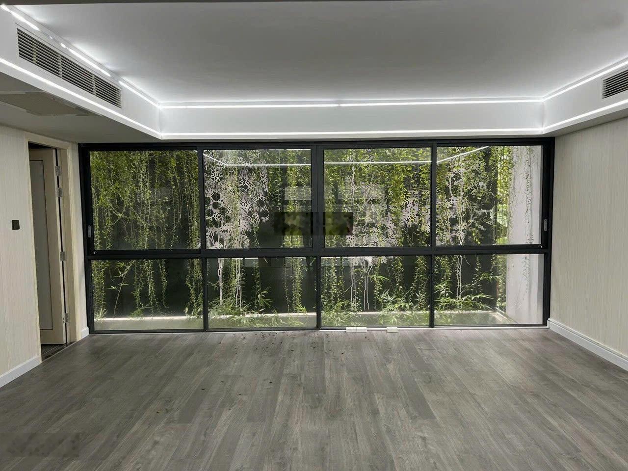 Nhà đường Lê Văn Sỹ diện tích: 7x25m trệt 3 lầu cho thuê