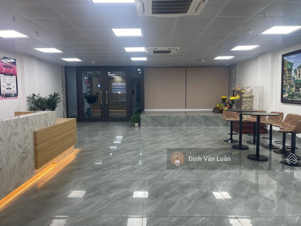Lô góc! 163.2m2, MT 8.5m, 5 tầng, đường 3 ô tô tránh + vỉa hè, giá 78 tỷ