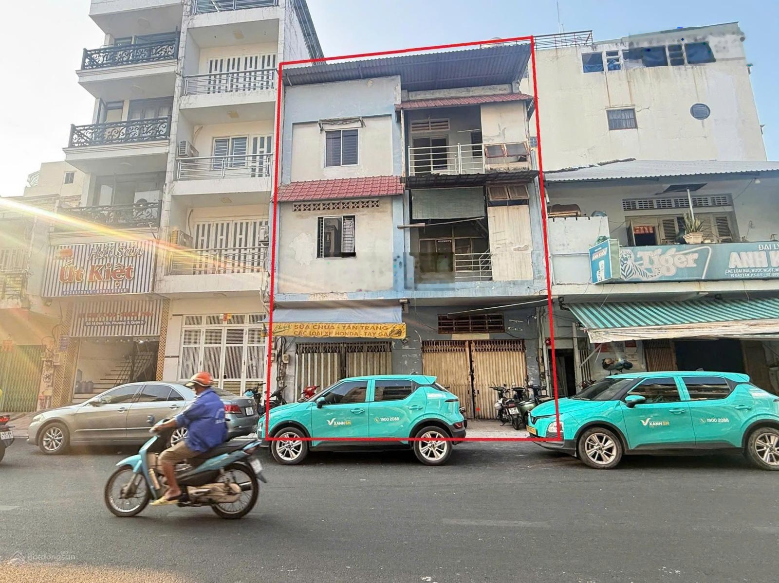 Bán nhà MT 12 Đào Tấn, P.5, Q.5 ngay chợ Hòa Bình khu KD vàng bạc sầm uất