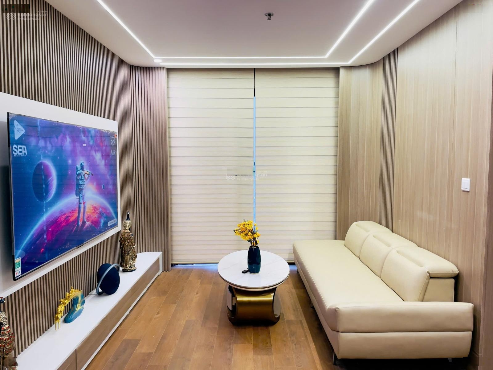 Rẻ nhất thị trường căn 3N 2VS giá chỉ 4,5 tỷ full nội thất tại Vinhomes, LH 0974878790