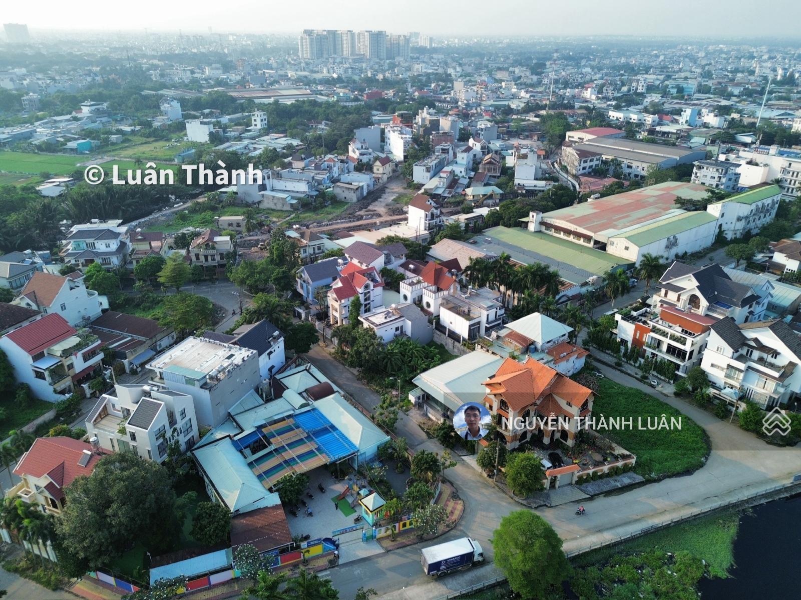 Biệt thự 356m - sử dụng 600m đất - gần kênh