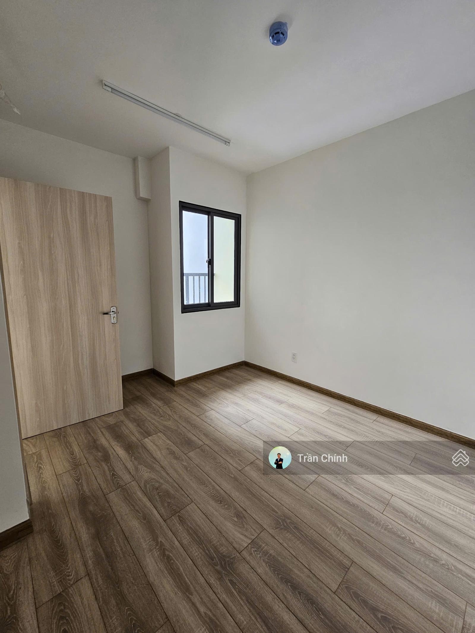 Giáp Chủ - cần bán căn 2pn -67m2 View hồ bơi, Block C, anh chị quan tâm Lh: 0911542626 Ạ