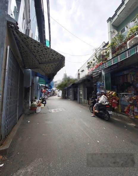 Nhà đẹp ở ngay - tân hòa đông - gần chợ phú lâm - 2 tầng - 36m2 ( 4x9)