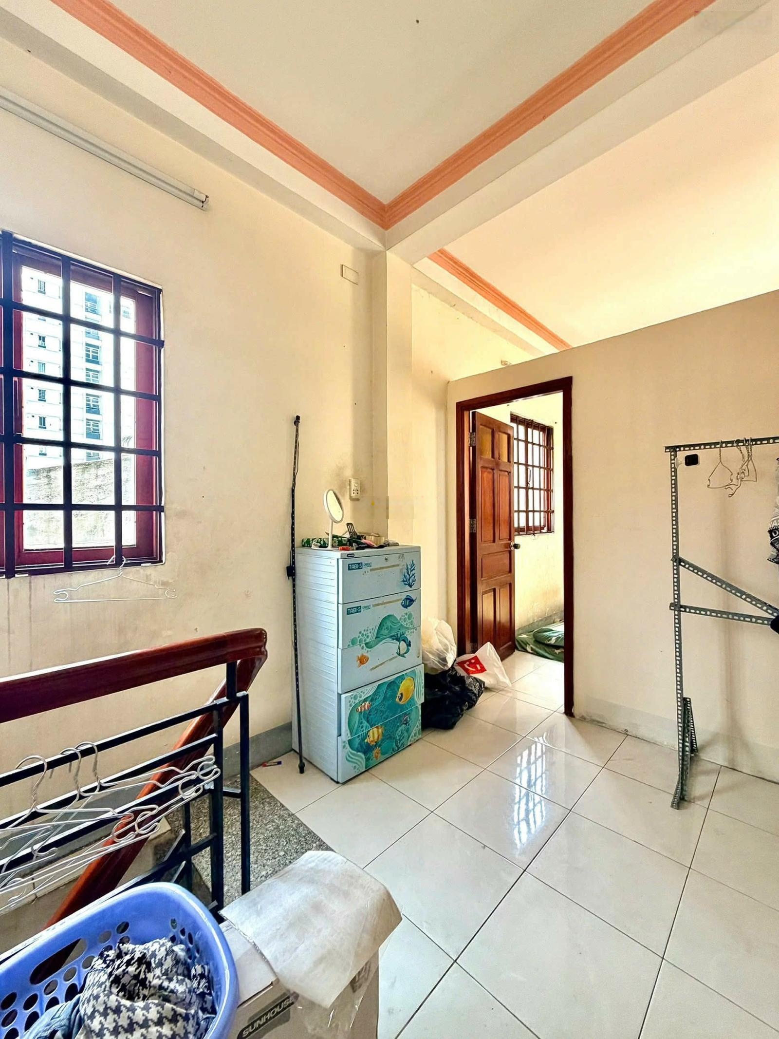Nhà 3 tầng Tân Phú chỉ 3,75 tỷ, hẻm Hoà Bình gần ngã tư Kênh Tân Hoá Hoà Bình, cách Đầm Sen 200m