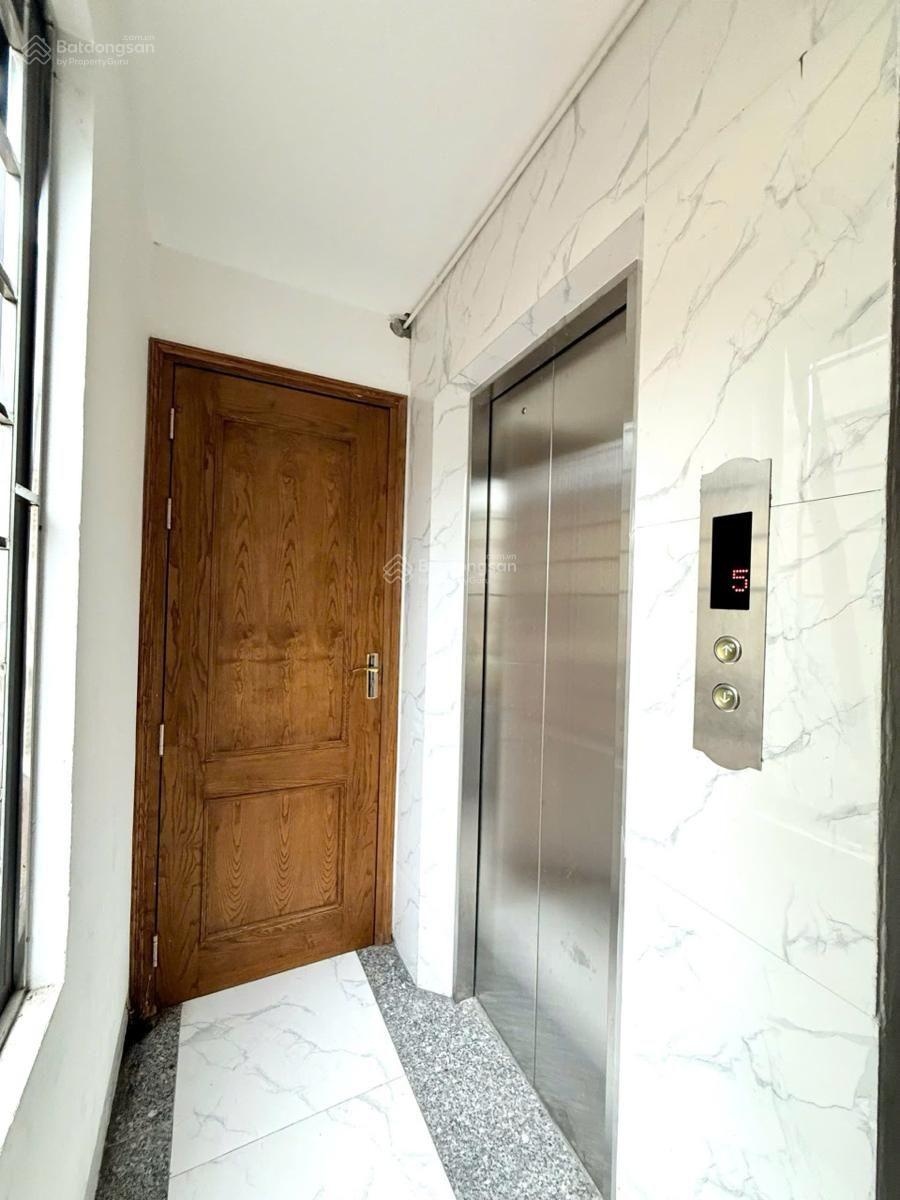 Tòa nhà dòng tiền Kim Mã, mặt tiền rộng thoáng, 11 phòng ngủ, SĐCC,thang máy, 44m2 x 7T