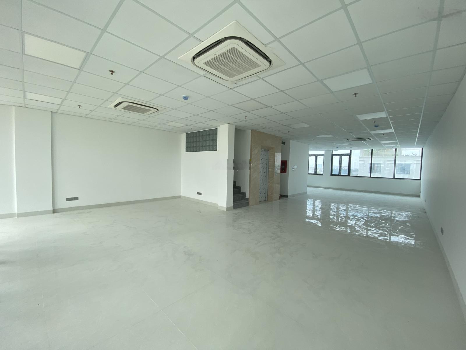 Cho thuê tòa nhà văn phòng Trần Não, Lương Định Của trung tâm Q2 hầm 6 tầng sàn trống suốt
