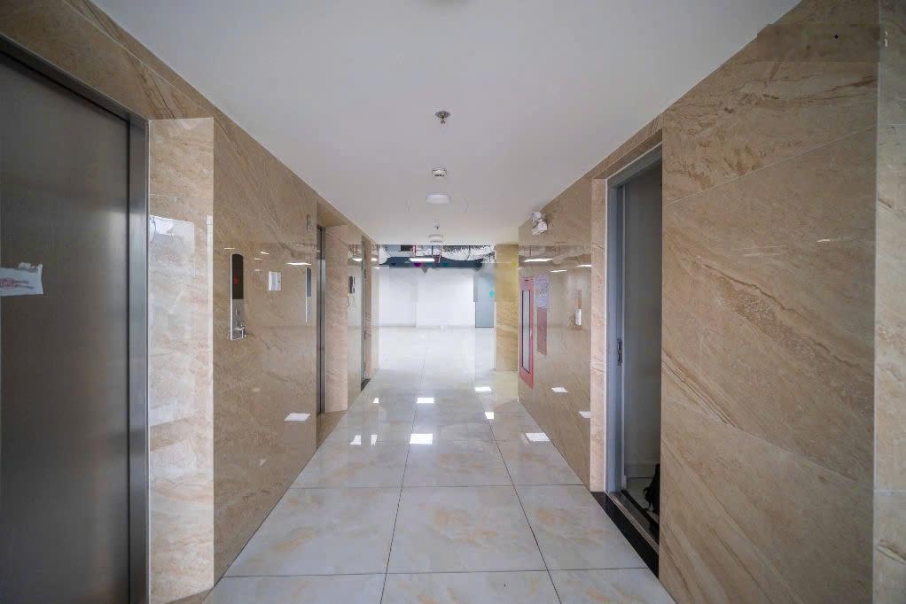 Bán building mới xây - Mặt tiền K300 - Phường 12 - Tân Bình, 6.8x32m, có thang máy