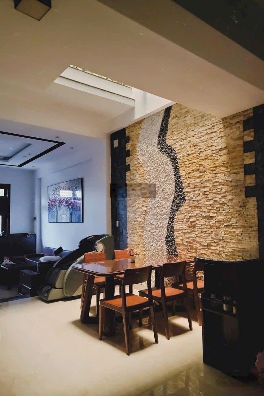 Chính chủ gửi bán nhà vip 3 tầng khu Đảo vip Hoà Xuân đường Trung Lương 16 , nhà thiết kế hiện đại