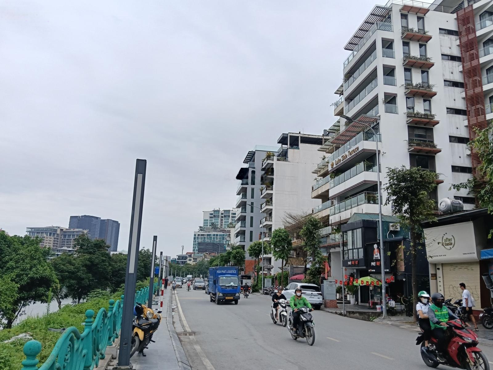 CHO THUÊ MẶT PHỐ XUÂN DIỆU TÂY HỒ HÀ NỘI dt 110m Mt 9m giá 120tr/tháng