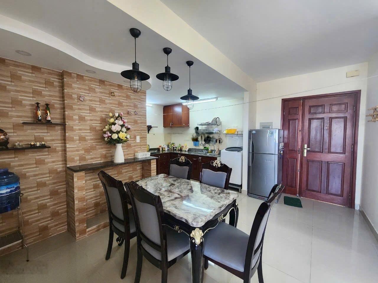 Bán căn góc view biển Oscland 90m2,3pn,2wc giá 3,8tỷ.call 0989116432 mr Hà.