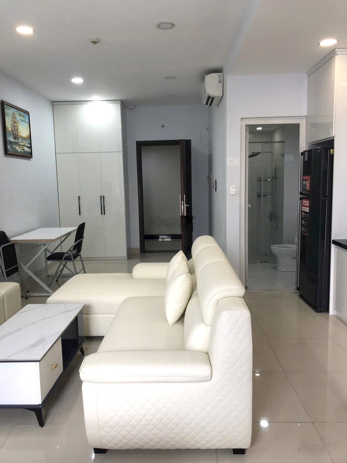 Bán căn OT - Kingston Ressidence, dt: 30m2, Giá 2 tỷ 8 - Sổ hồng