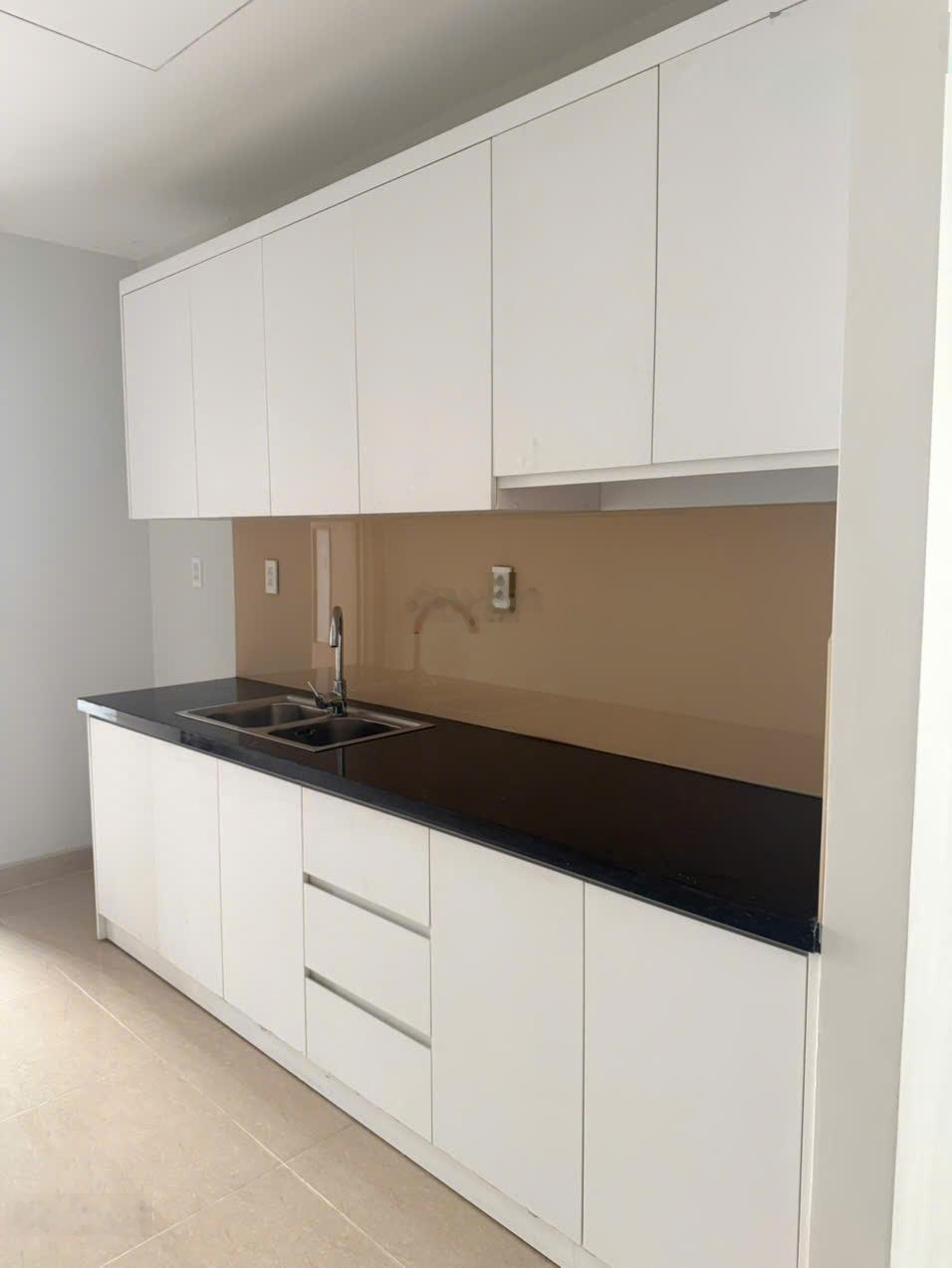Bán CH Phúc Đạt Tower QL1K 3PN 2WC 87m2. Giá chỉ 3,3tỷ, sổ sẵn, hổ trợ vay 2,5%. LH: 0906028988