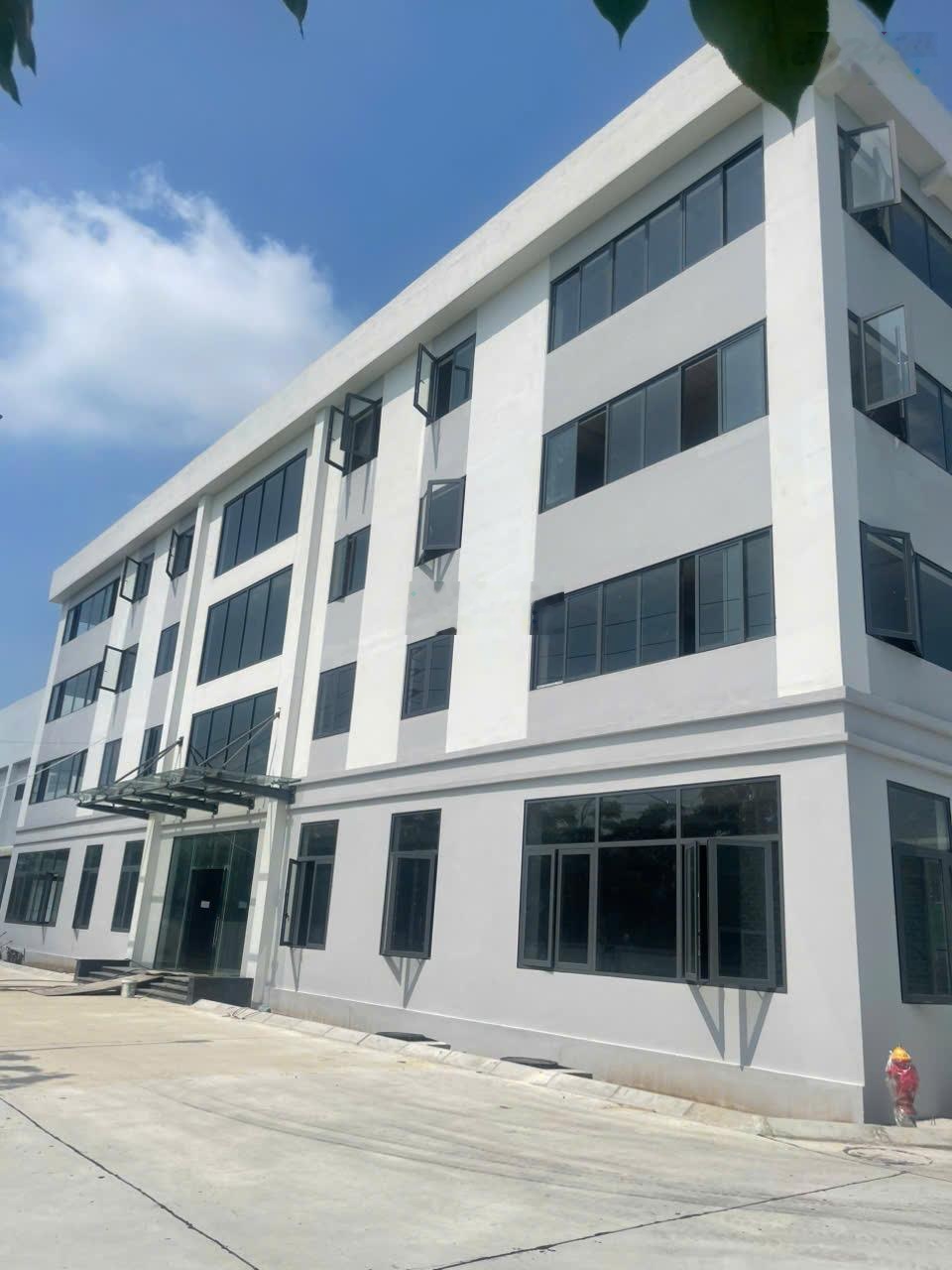 Cho thuê kho mới 100% tại Thường Tín - Hà Nội Phí MG cao 700 triệu, 9580 m2