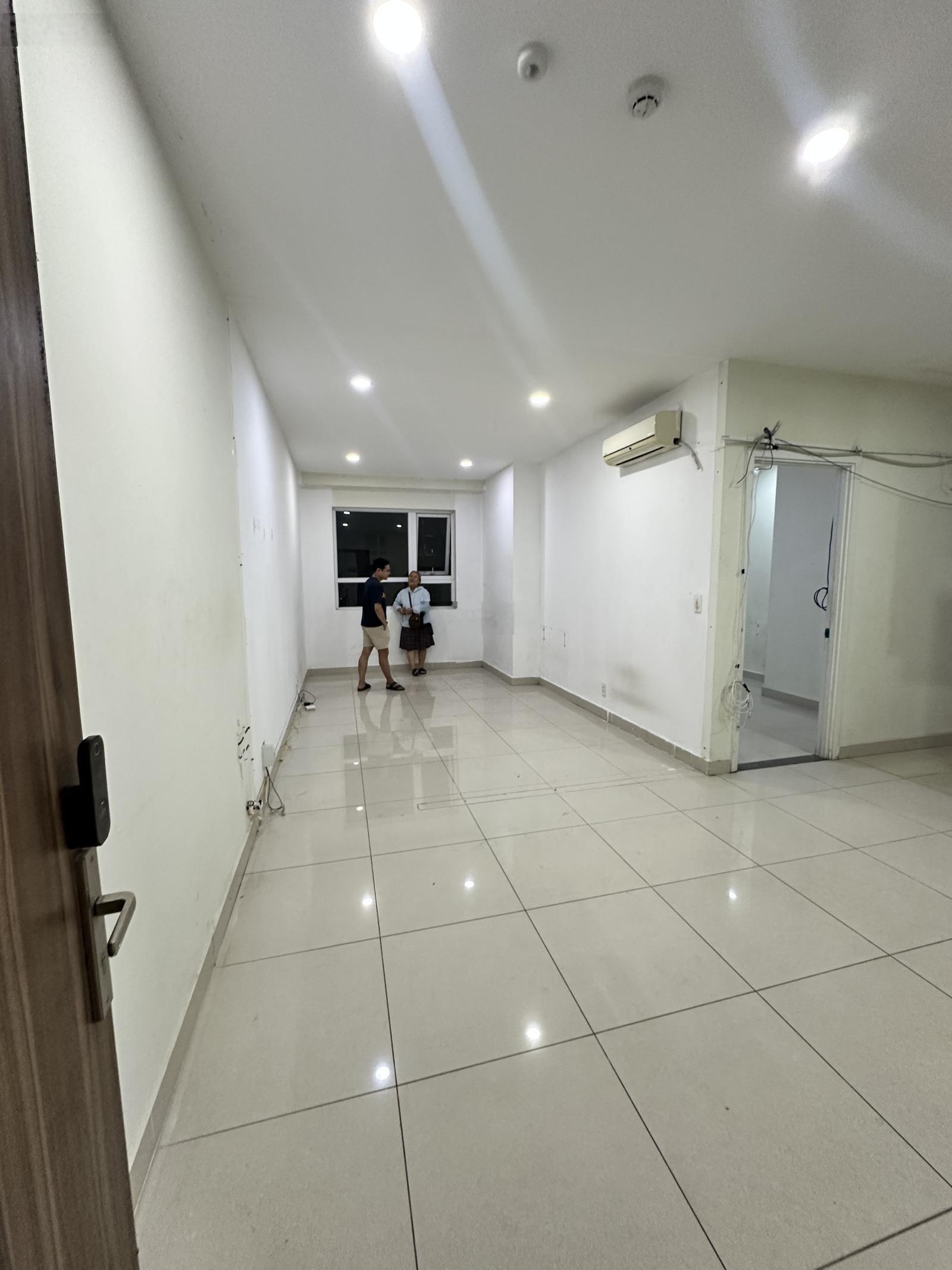 Căn 3PN có máy lạnh giá 12,5triệu, CC Topaz Elite, quận 8