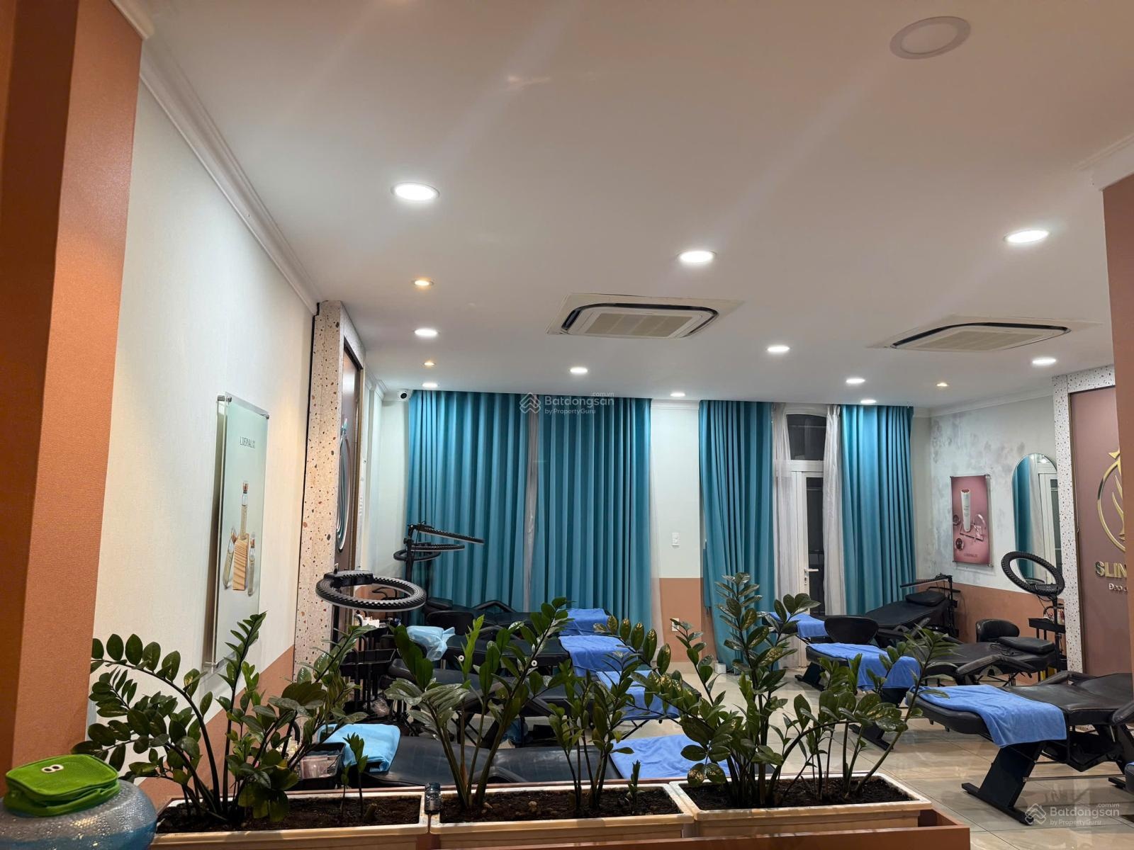 Chỉ 90tr! Tòa nhà VP/Thẩm mỹ Trung tâm Quận 3- 690m2 5 6 Tầng Thang Máy