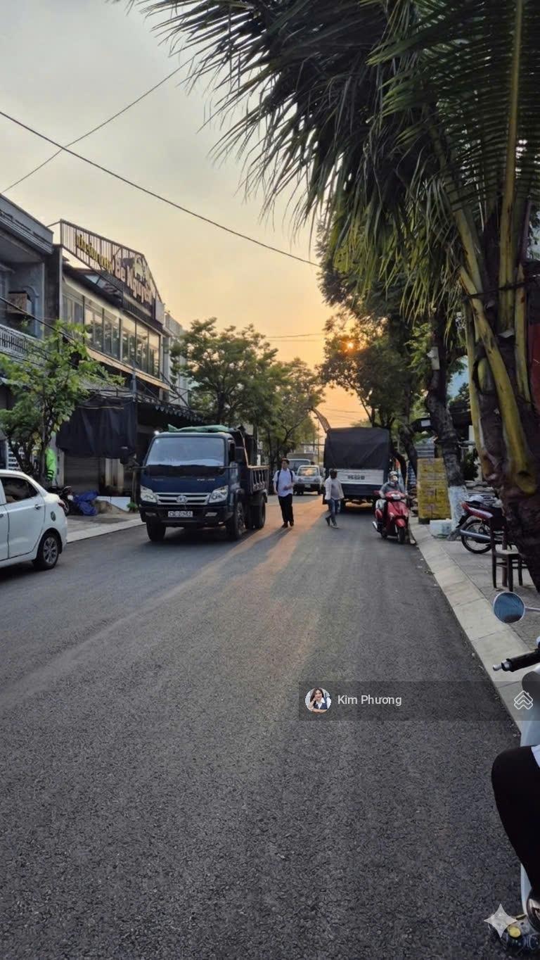 Sát biển, đất mặt tiền Trương Quyền, Sơn Trà, DT 150m2 ngang 10m, vị trí vàng đầu tư KS - giữ tiền