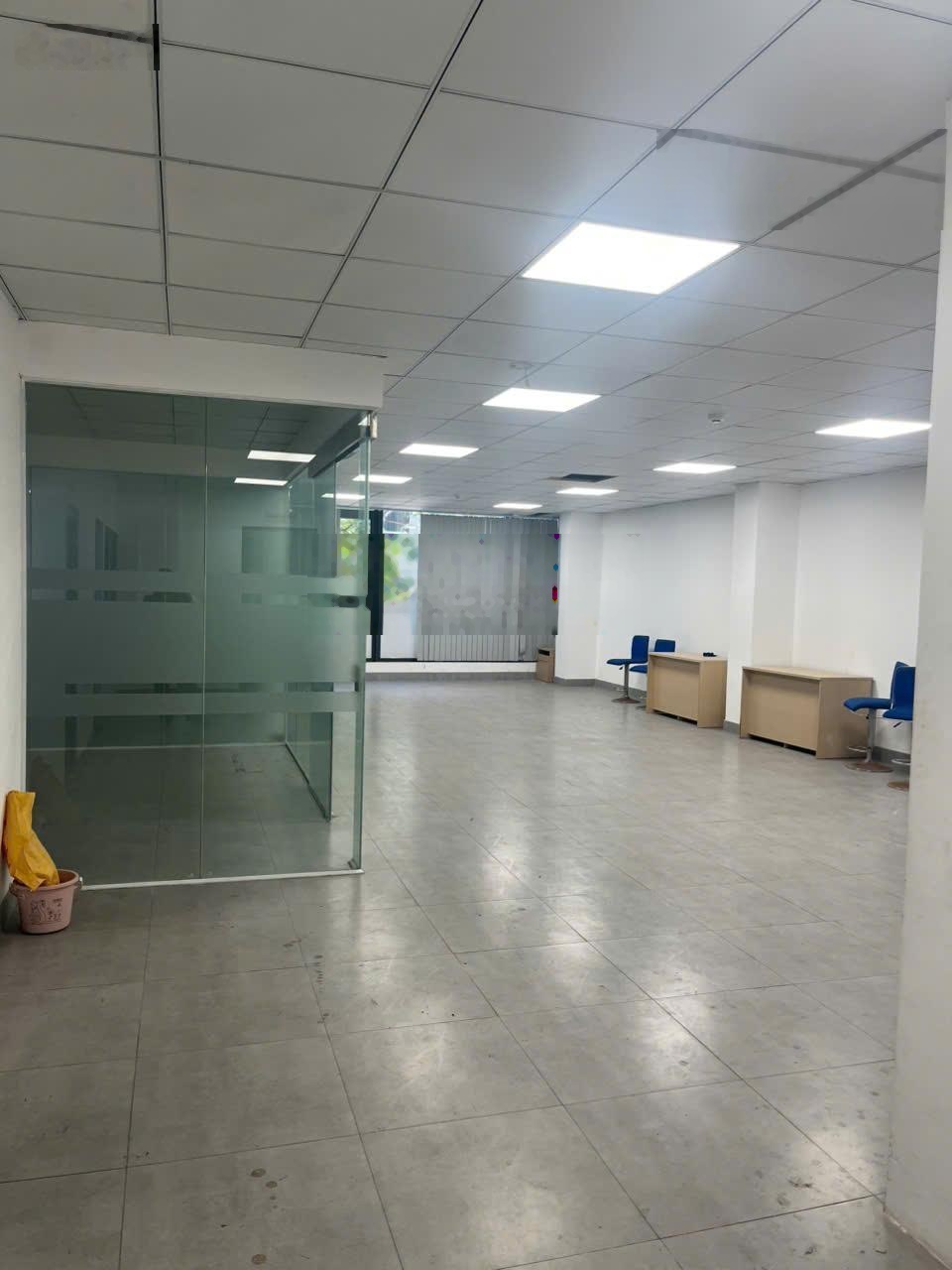 Cho thuê văn phòng tại Võ Văn Dũng Đống Đa diện tích 110m2 giá 22 triệu mặt bằng vuông vắn sẵn ngay