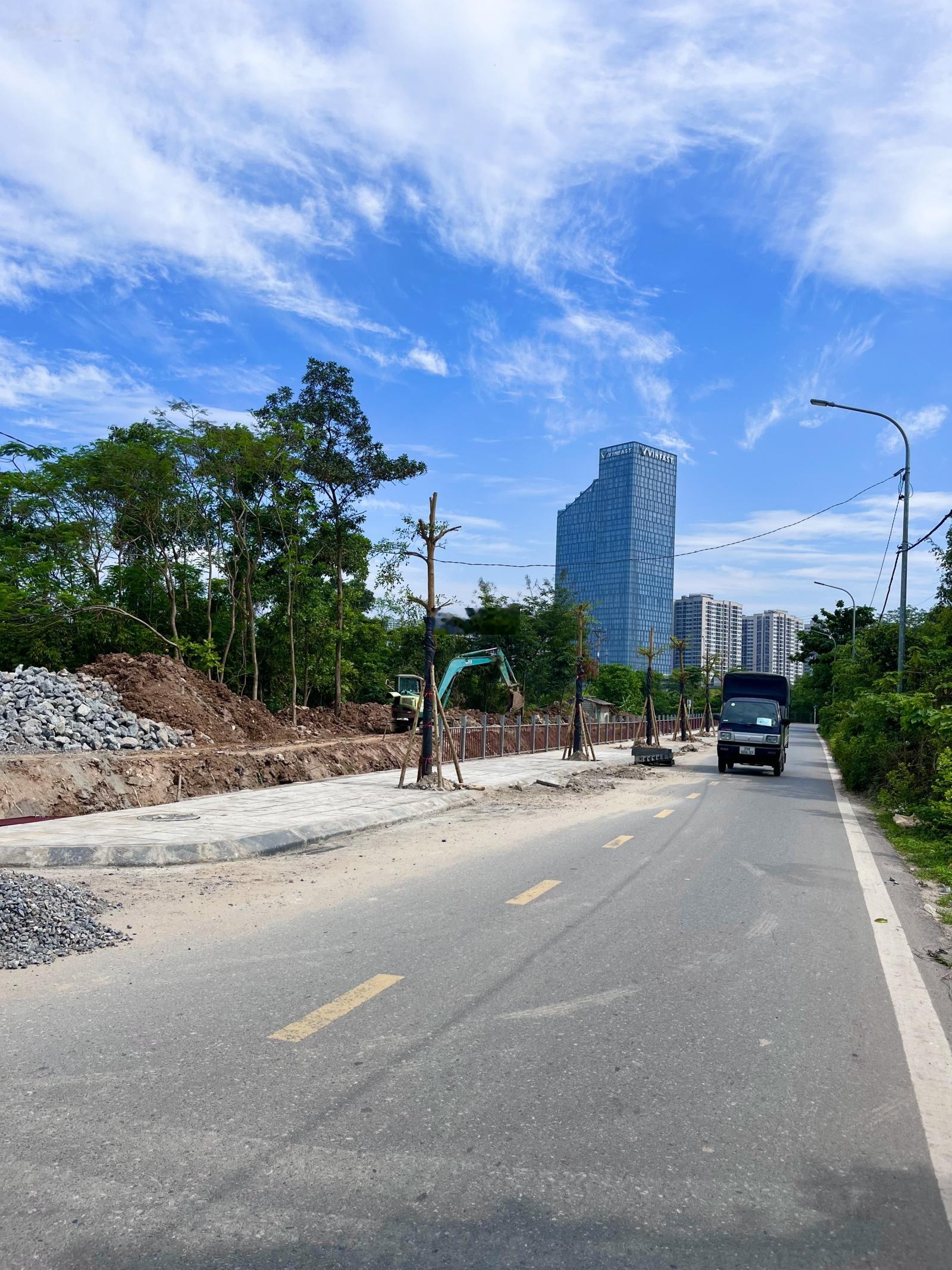 Tôi bán đất 60m2 Ngọc Động, Bát Tràng, HN (sát Vin 1). Ô tô vào. 92tr/m2. Gọi cho tôi: 0852660633