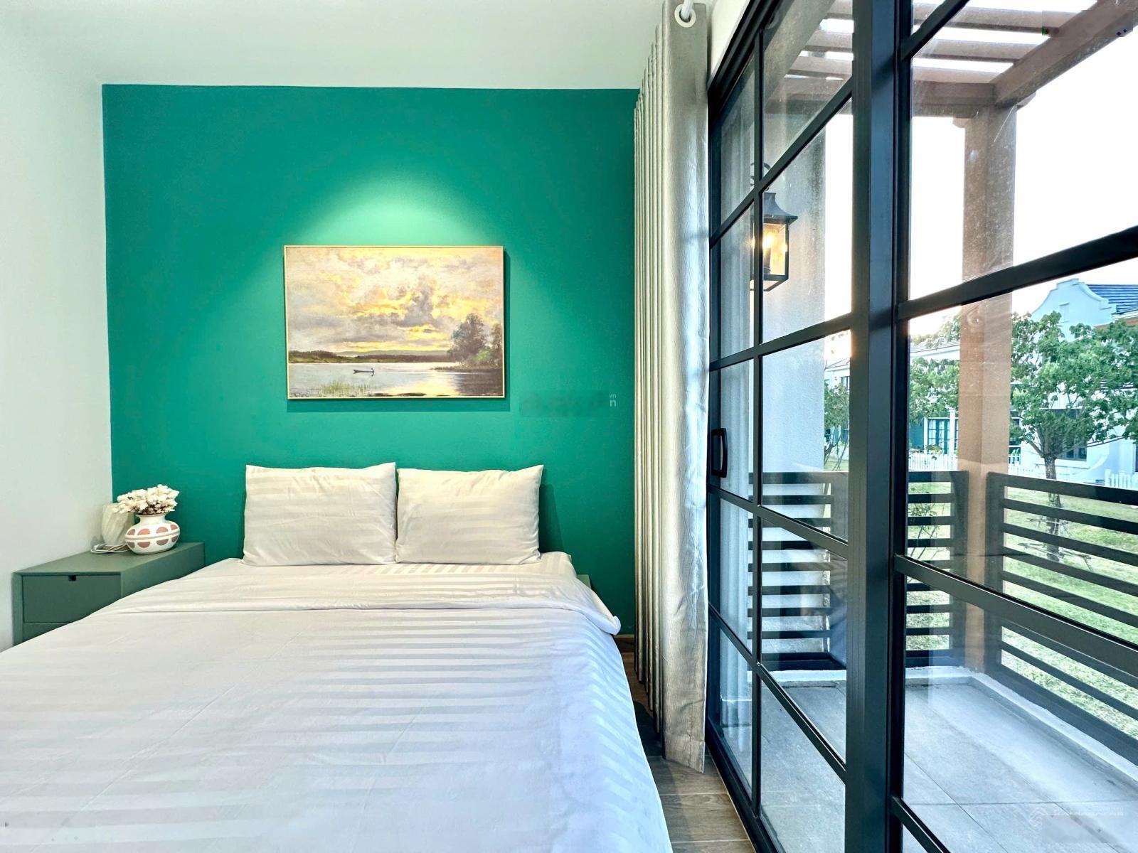 Chuyển nhượng Biệt thự song lập Giá: 5.2 tỷ TẶNG Nội thất Cao Cấp LH: 0966765282