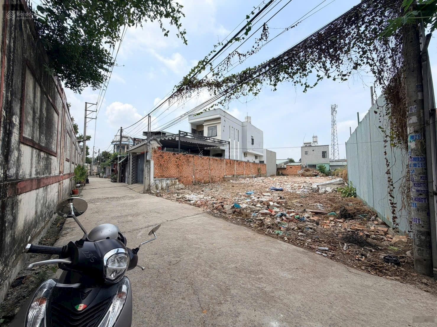 Cần bán lô đất - bên hông Bệnh Viện Tâm Thần - gần trường THCS Tân Phong, Công Viên Dương Tử Giang