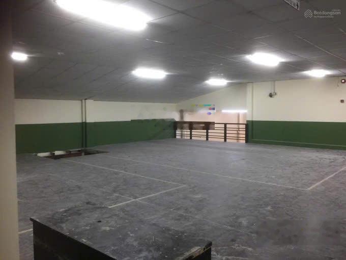 Cho thuê kho xưởng siêu rẻ 1.700m2 đường Thoại Ngọc Hầu, Tân Phú