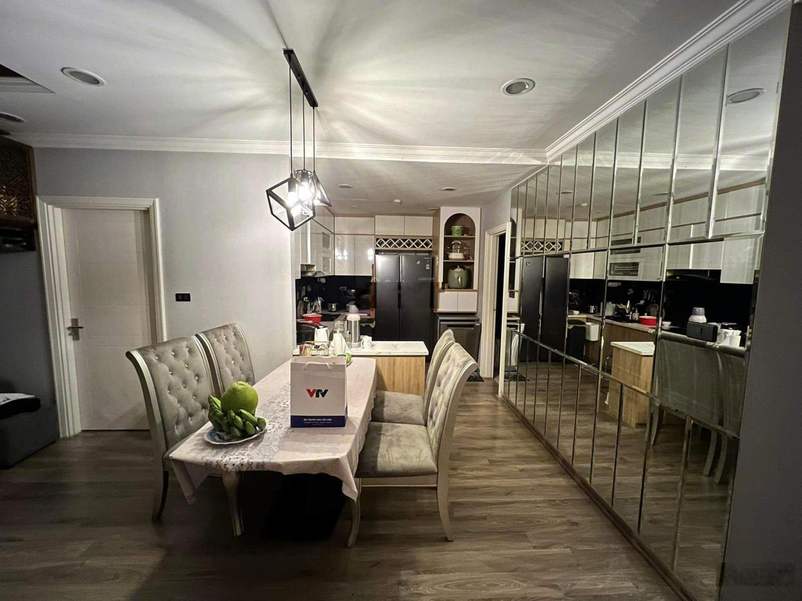 Căn hộ Oriental Westlake, 9 tỷ, 92m2, 2PN, 2WC, pháp lý đầy đủ, tầng trung, view Hồ Tây