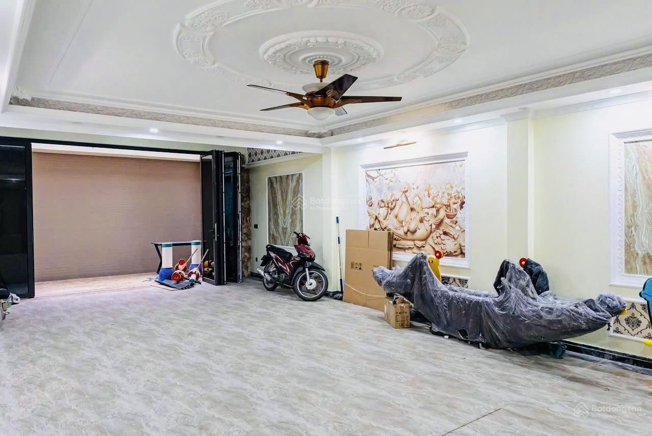 Khu Nhà Liền Kê Tái Định Cư Cạnh Vinhomes Riverside Long Biên, 80m2 6 Tầng Thang Máy MT: 5.5m!