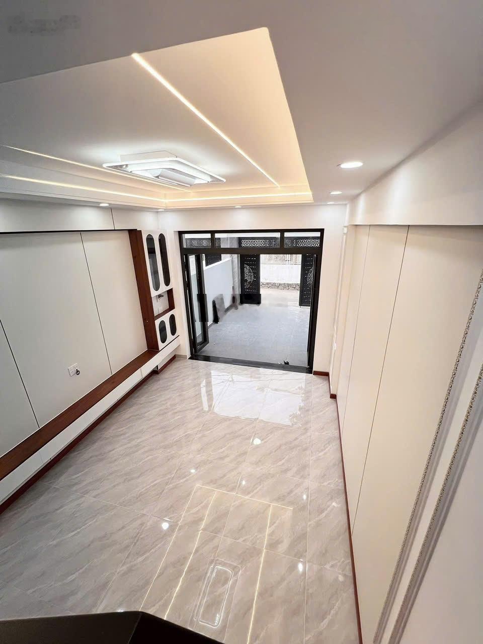 Bán nhà 1T1L gần chợ Tân Phong, đường oto, sổ hoàn công, chỉ 3,7 tỷ