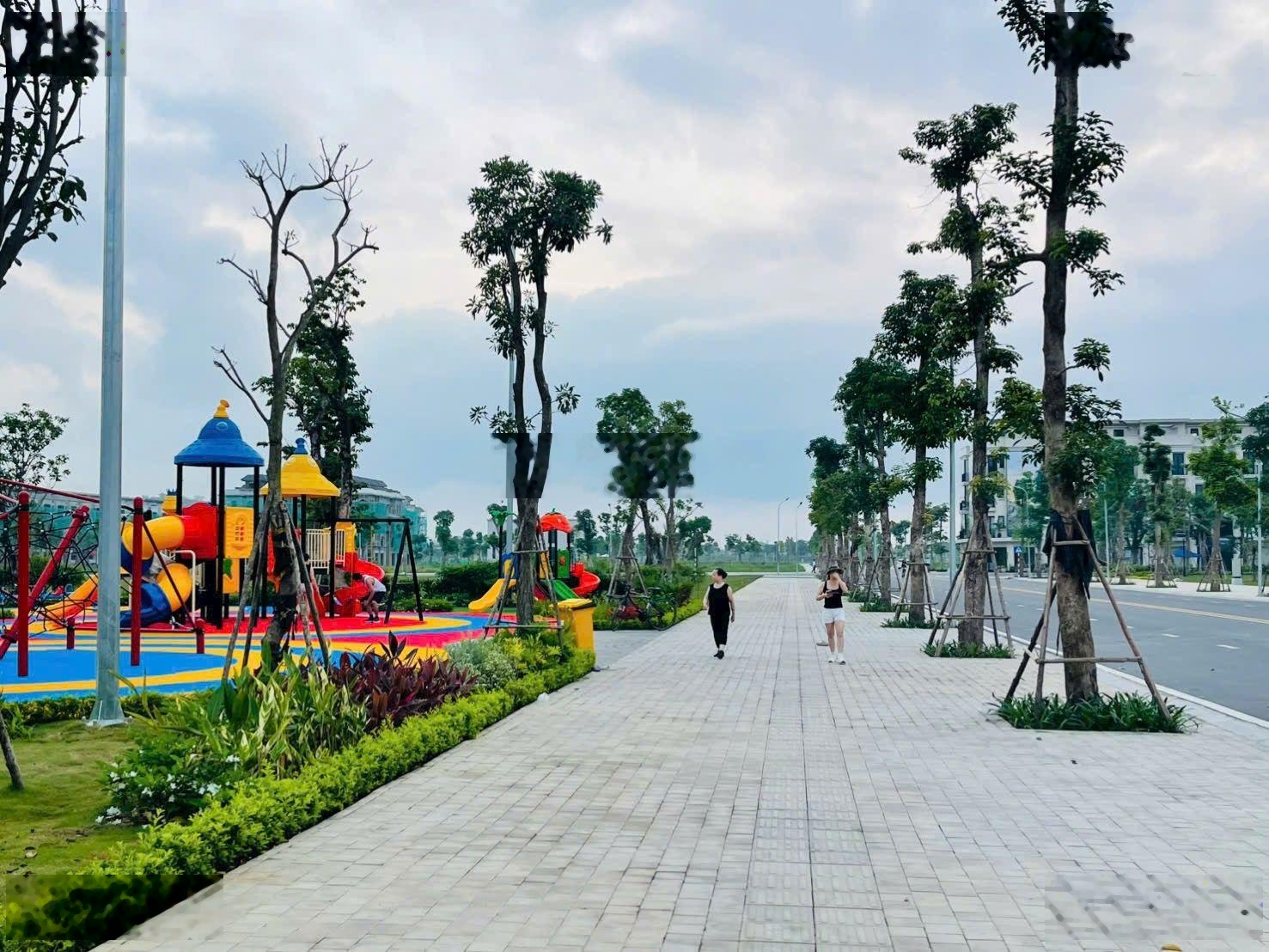 Tài chính chỉ cần 1.x tỷ sở hữu lô đất Vip nhất dự án, Nằm trên trục đường 20.5m hướng đông nam