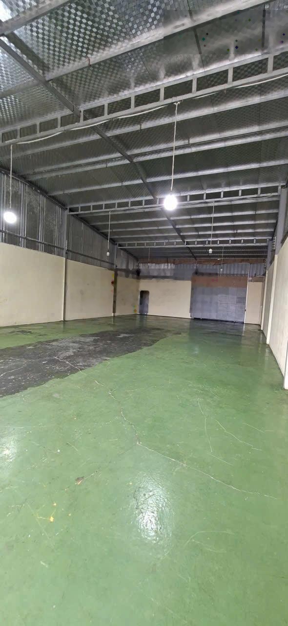 Cho thuê xưởng 300m2, Xuân Thới Thượng, Hóc Môn
