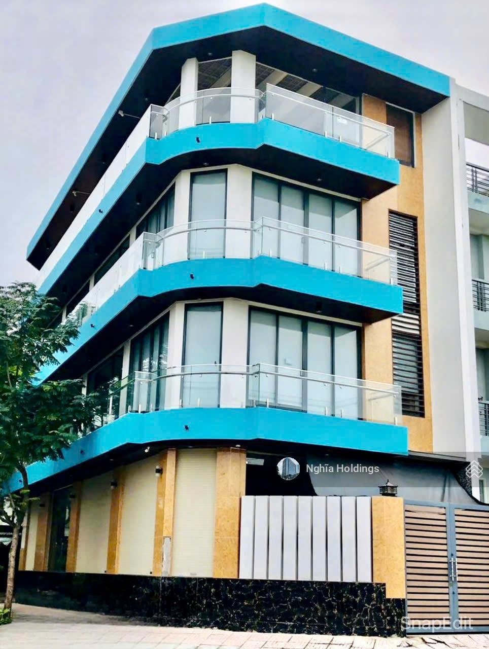 Tòa nhà 2 mặt tiền khu Cách Mạng Tháng 8 diện tích: 7x20m hầm 5 tầng cho thuê