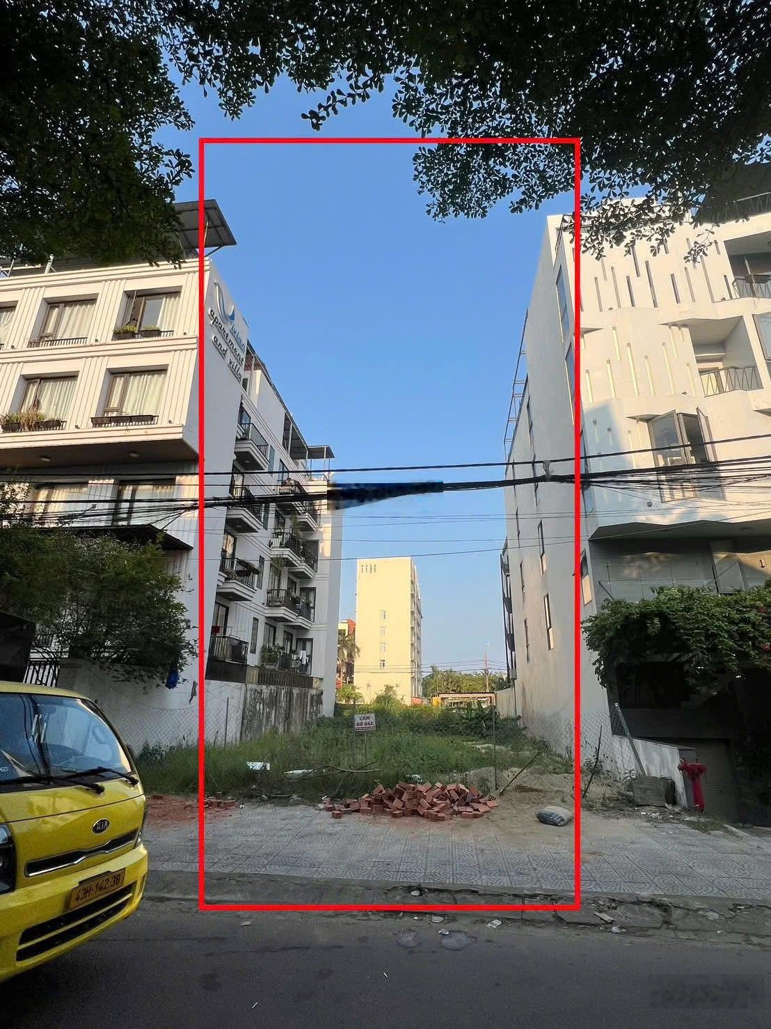Bán Lô Đất Đường Nguyễn Đình Hoàn - 228m2 - Ngang 12m - Hướng Nam , Giá 90tr/m2