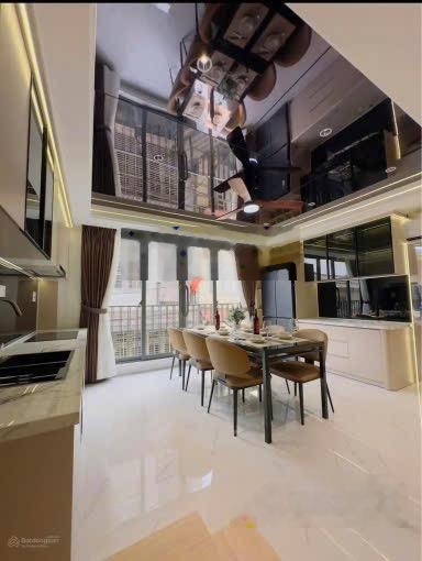 Bán gấp nhà đường Diên Hồng, Q. Bình Thạnh, DT 85m2, đang cho thuê 22tr, giáp Q1