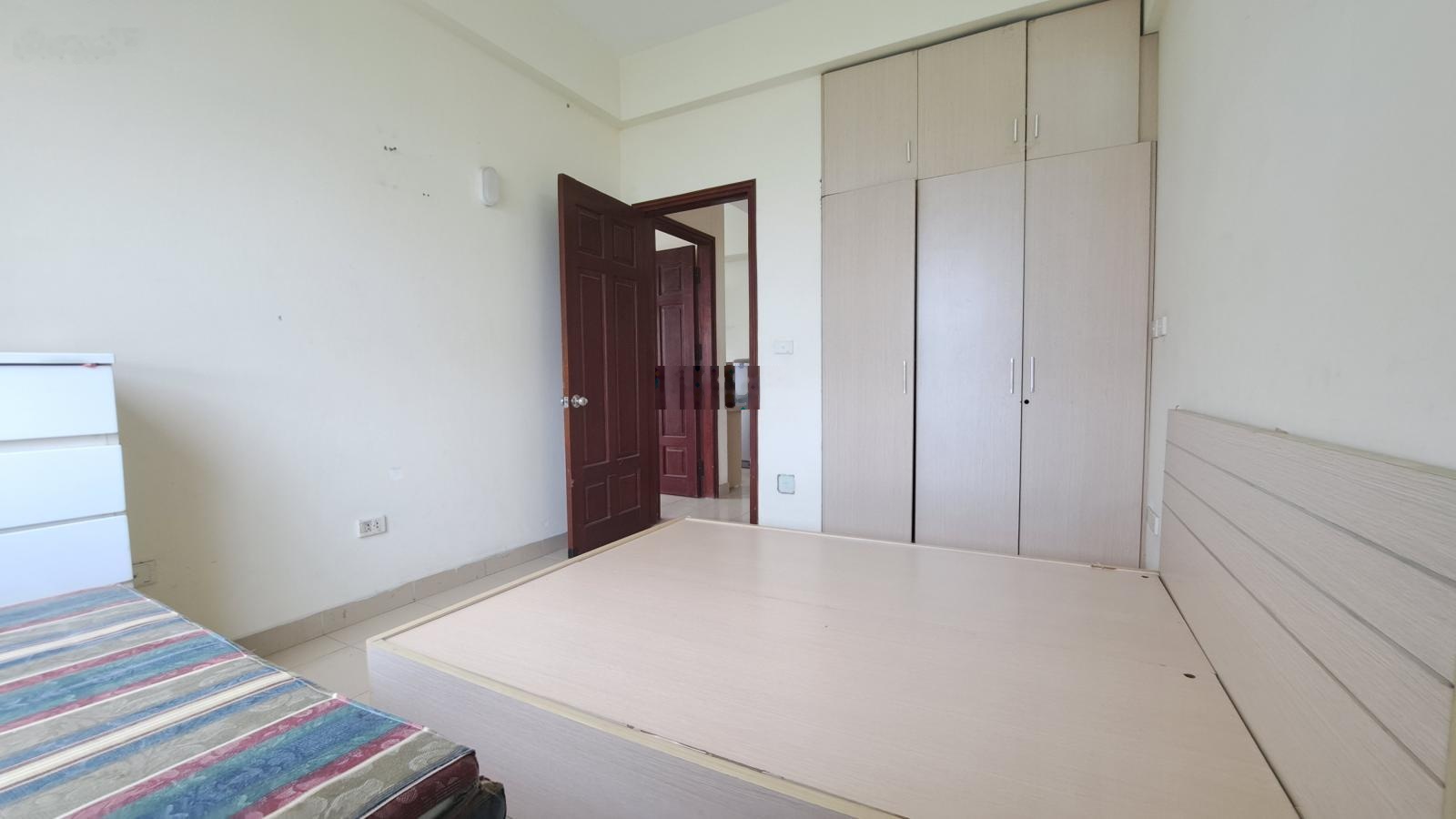 Cho thuê căn hộ 70m² căn góc, 2 ngủ, tòa CT1.2, khu CCCC 183 Hoàng Văn Thái, Khương Trung. H Nội