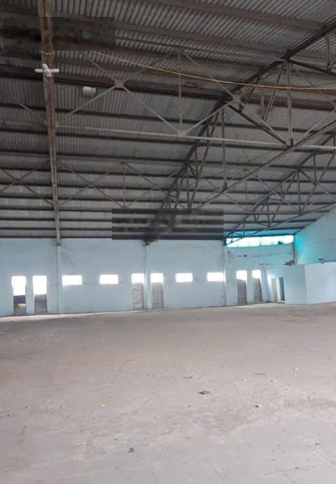 Cho thuê kho Hồ Học Lãm, Quận 8 800m2 có thang nâng hàng giá 40tr/tháng