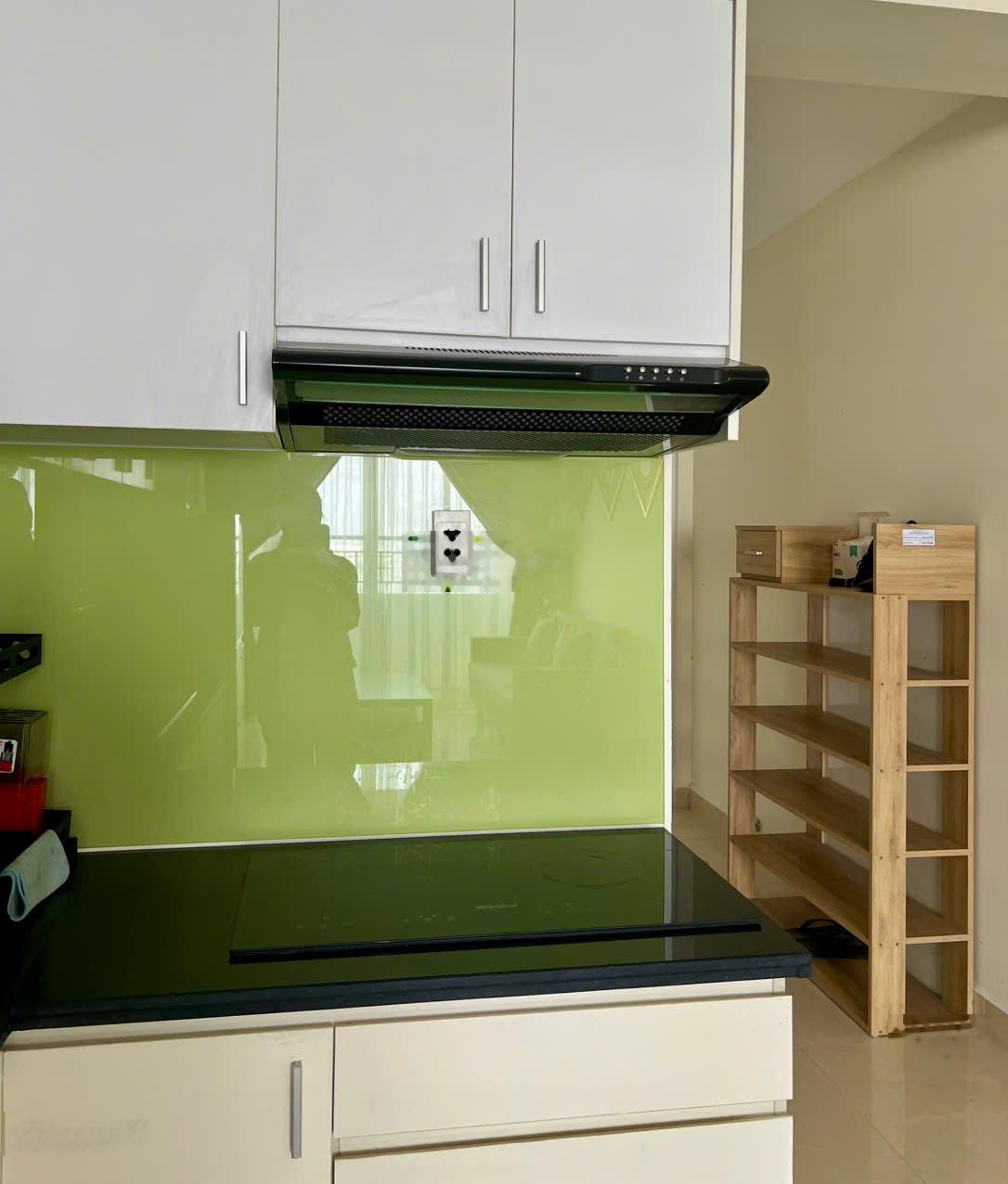 Chuyển việc Cần bán Căn 2PN View Thành phố lung linh đẹp. Giá 2,150 tỷ Full nội thất. LH 090908698