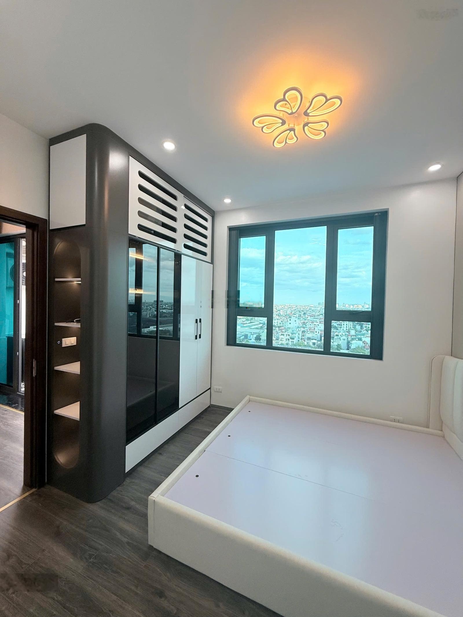 Bán CC 40m2, 2,45 tỷ tại Việt Hưng, Long Biên, Hà Nội