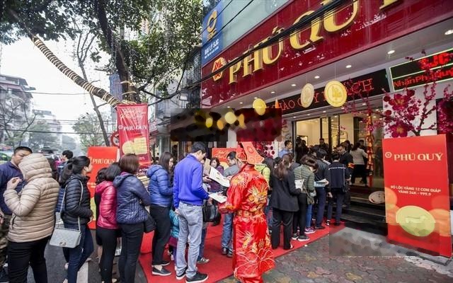 Cực đẹp.Cho thuê MBKD phố Hàng Da.Diện tích 90m2,mặt tiền 3,5m,giá chỉ 40tr/tháng